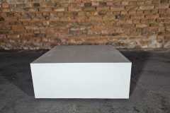 Couchtisch-Loungetisch-Bar-Cafe-Terrasse-Wuerfel-Betontisch